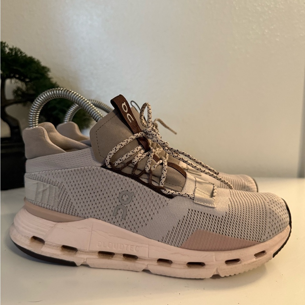 On Running Women's Light Gray and Pale Pink Cloudnova Sneakers - Picture 4 of 9